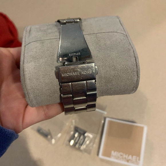 Ladies Michael Kors Watch (MK5385W) - Picture 5 of 8